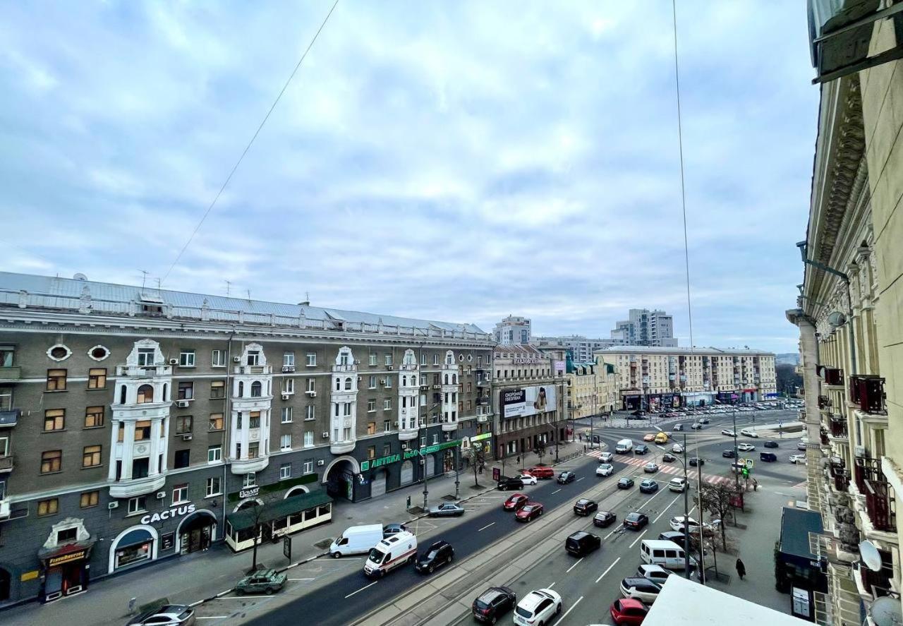 Площадь Павловская Charkiv Exteriör bild